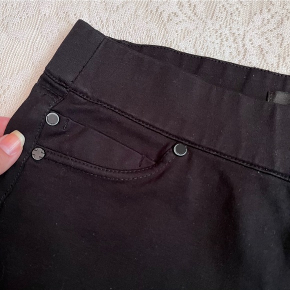 Stitch Fix Liverpool Sienna Pull on leggings - Picture 4 of 9